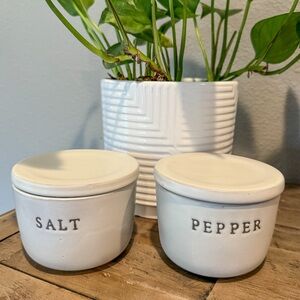 Hearth & Hand Salt and Pepper Cellar Stoneware